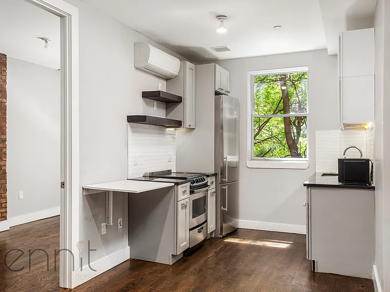 810 Saint Johns Pl #3 — Photo 4