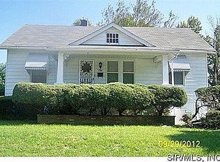 736 N 72nd St, East Saint Louis, IL