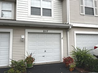 2117 Orchard Ln #2117, Carpentersville, IL 60110