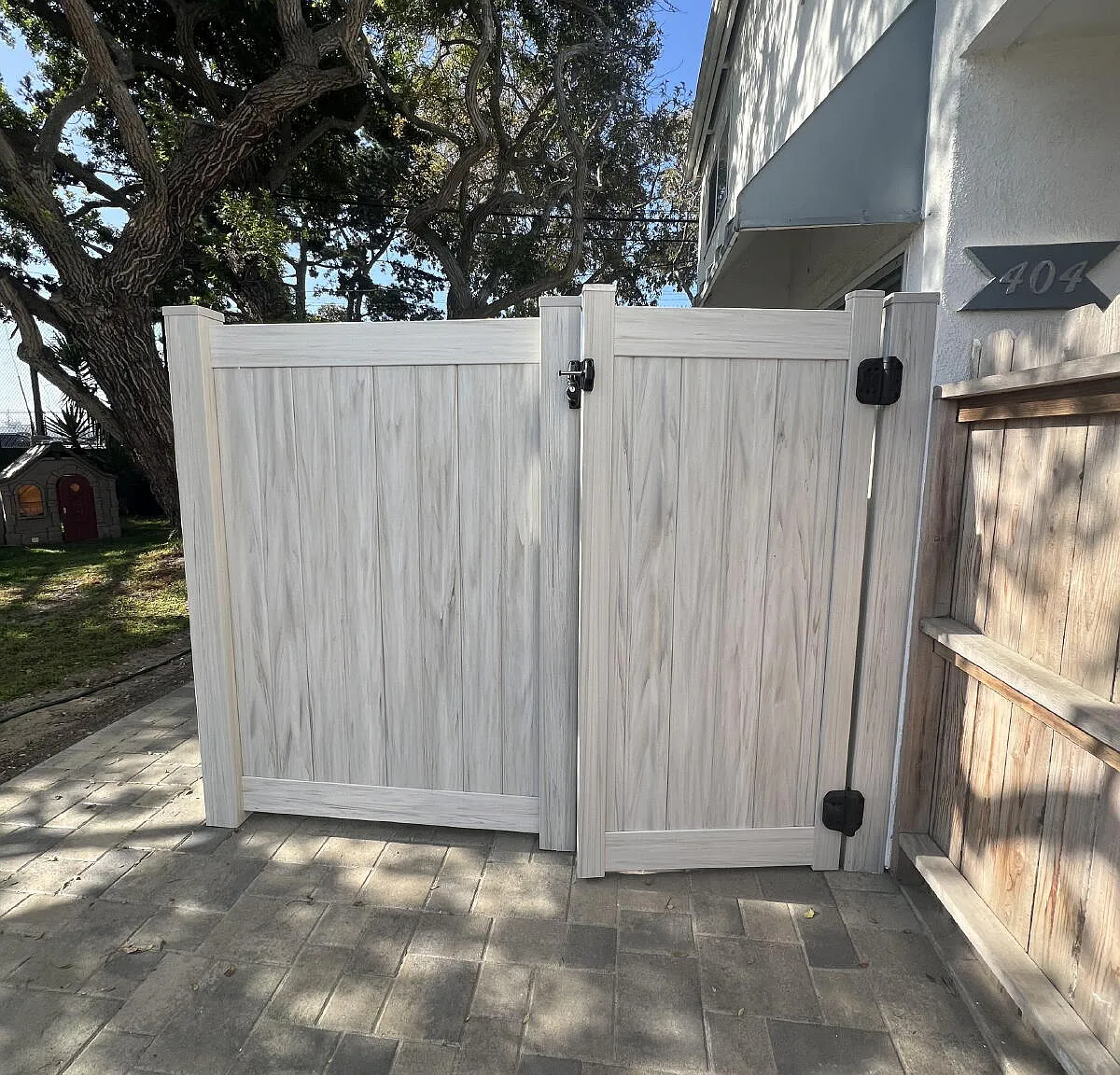 1 bed, 1.0 bath, $2,050 — Photo 1