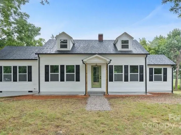 134 Mitchell Farm Rd, Statesville, NC 28625