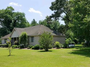 9 Noble Rd, Hawkinsville, GA 31071