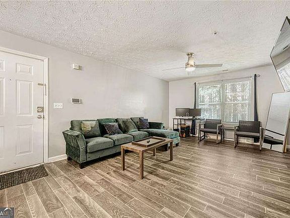 2nd image of 10204 Fairington Ridge Cir