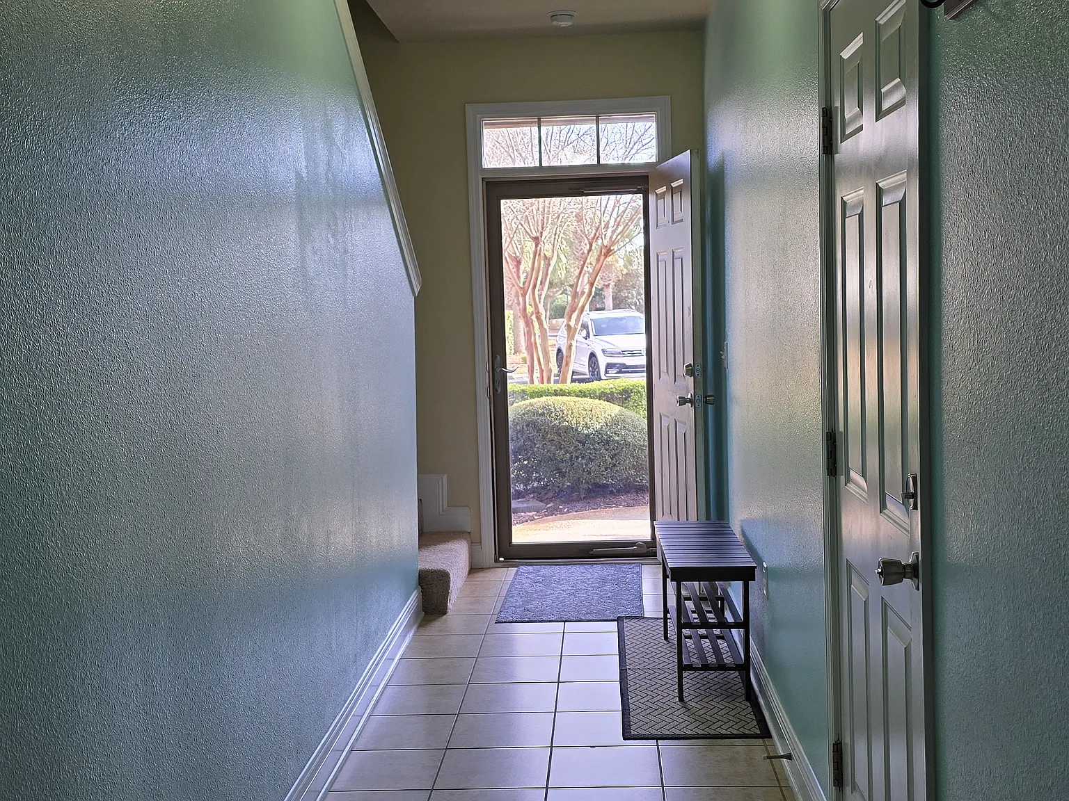 3 bed, 2.5 bath, 1567 sqft, $2,100 — Photo 3