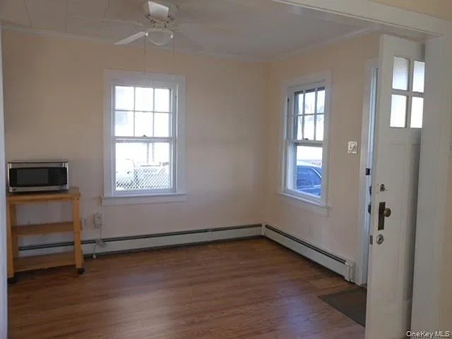 1 bed, 1.0 bath, 568 sqft, $2,400 — Photo 2