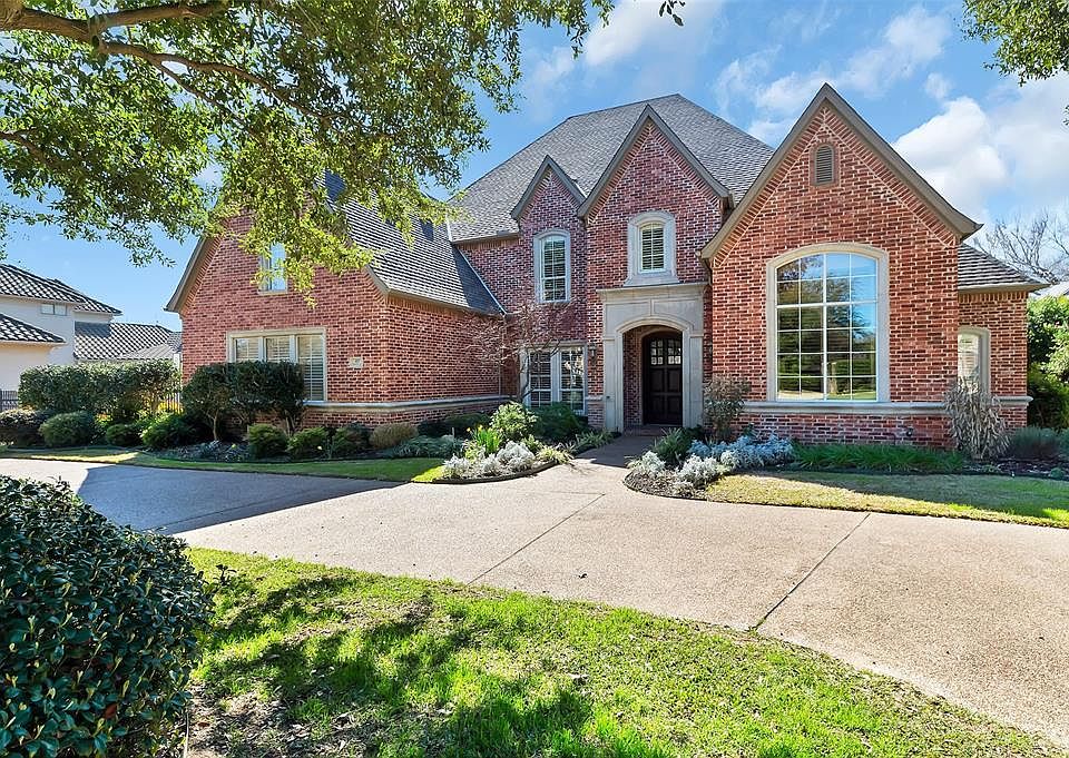 1st image of 413 Borders Ct