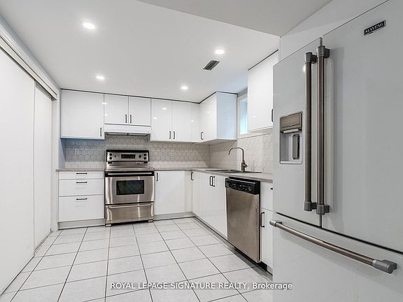 3rd image of 6 Robert St
