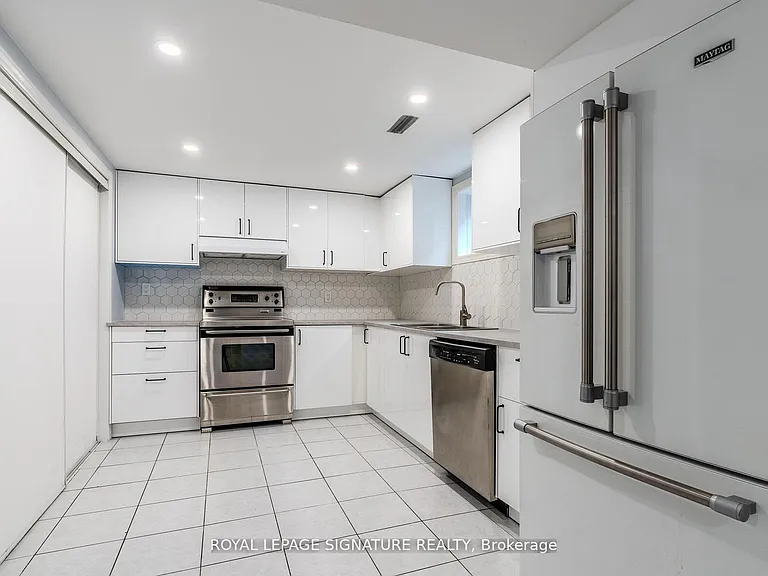 6 Robert St — Photo 3