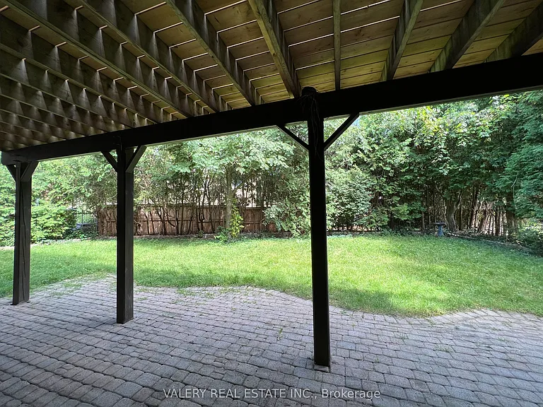 66 Bonacres Ave #LOWER — Photo 11