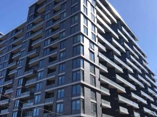 1 Edgewater Dr Space H31, Toronto, ON M5A 0L1