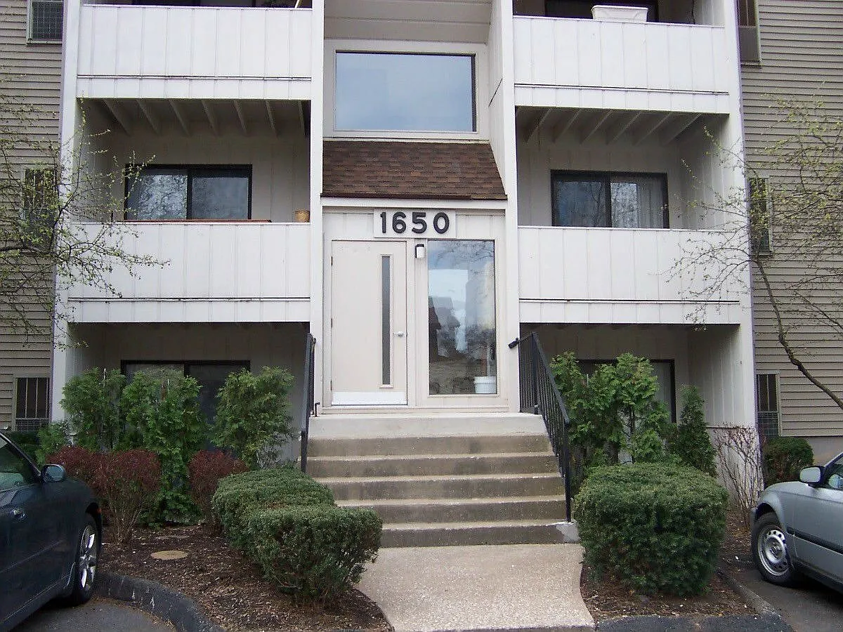 1650 Cedarwood Dr APT 238 photo 1