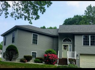 5 Edna Ln, Atkinson, NH 03811