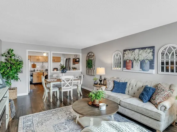 112 Andersen Rd Unit 112, Chicopee, MA 01022