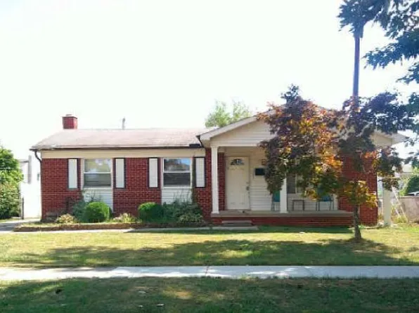 13497 Mark St, Southgate, MI 48195