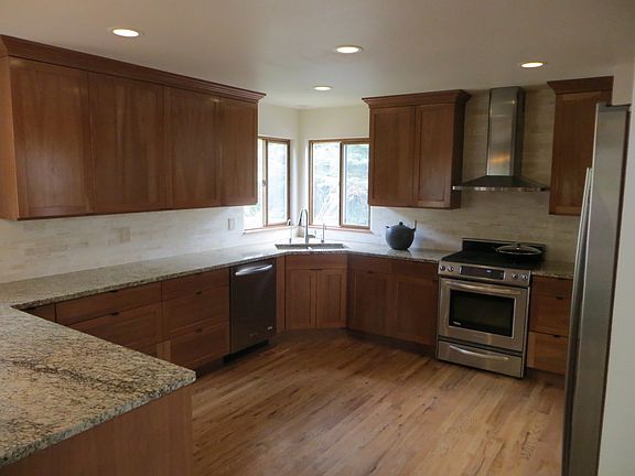 Upgraded Kitchen