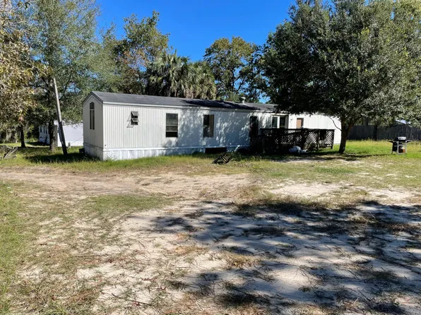 322 Edgehill Rd, Satsuma, FL 32189