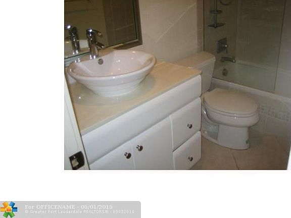 3rd image of 1423 Holly Heights Dr APT 21