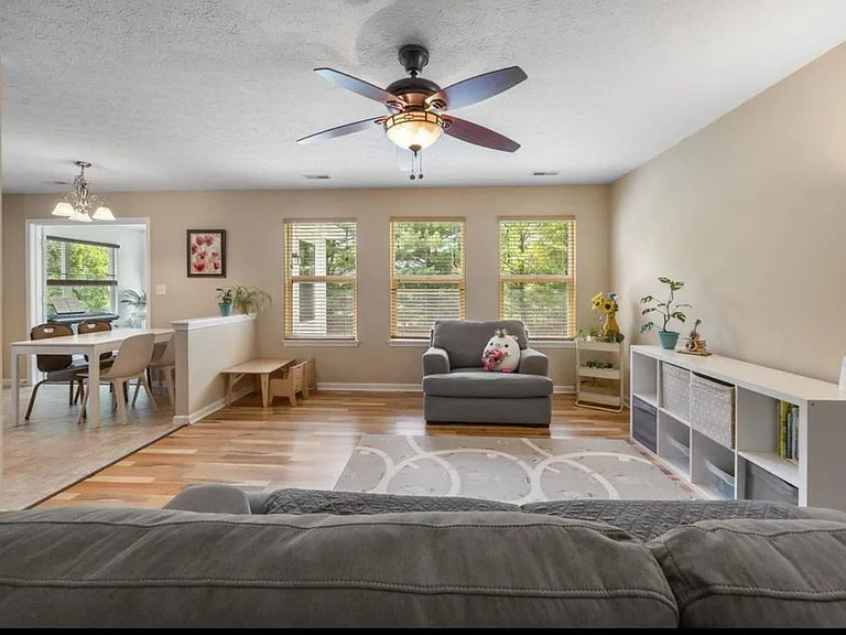 2831 Grackle Ln — Photo 4