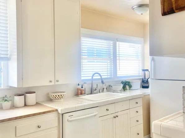 621 N Lucia Ave, Redondo Beach, CA 90277