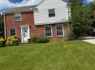 17923 Chagrin Blvd, Shaker Heights, OH 44122