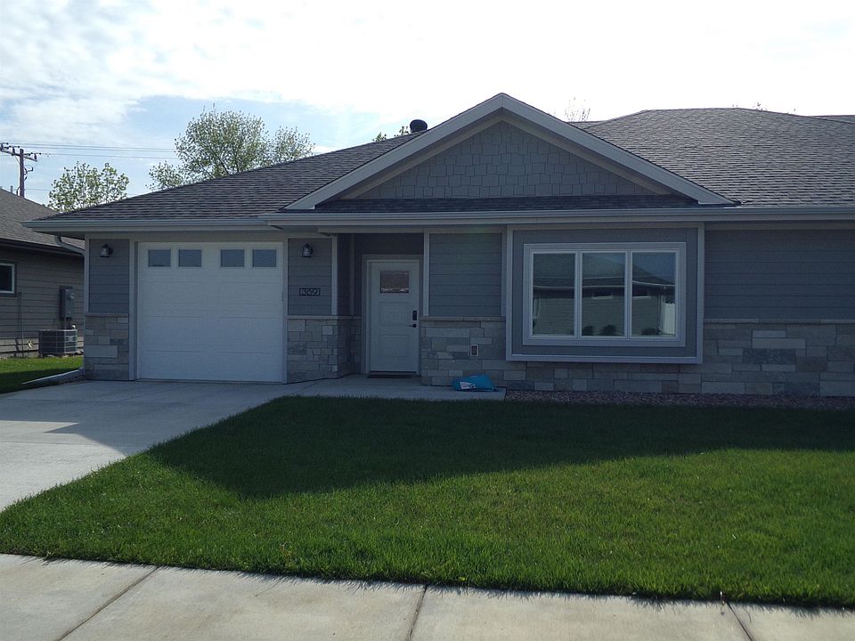 1st image of 369 7th Ave