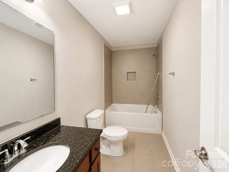 2025 Fuschia Ct — Photo 14