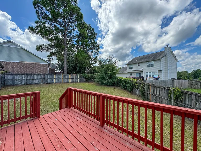 800 Connaly Dr — Photo 37