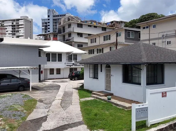 1044 Green St APT A, Honolulu, HI 96822