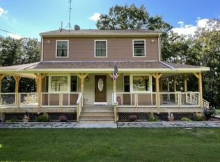 116 Cabin Ridge Rd, Hawley, PA 18428