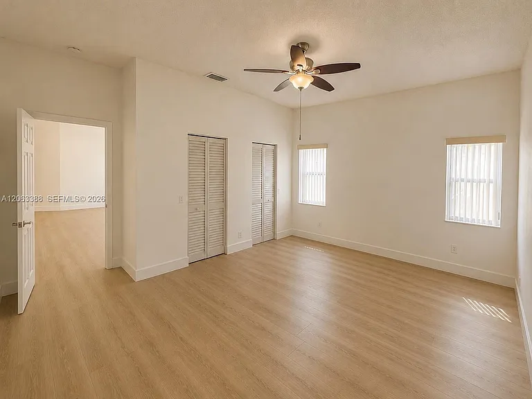 837 Tanglewood Cir — Photo 10