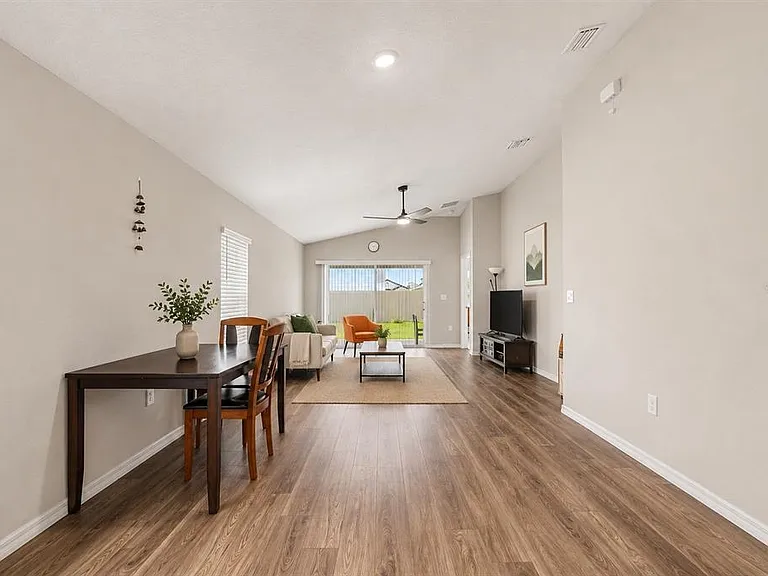14919 Sterling Spur Ave — Photo 8