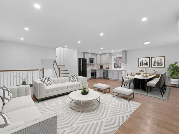 170 Cirrus Road, Holbrook, NY 11741