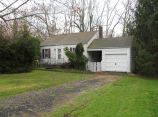 78 Dicksons Mill Rd, Green Village, NJ 07935