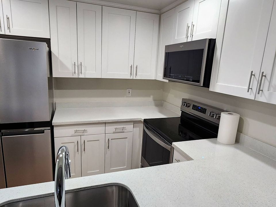 CROSSPOINTE VISTA 620 Comstock St Seattle WA Zillow