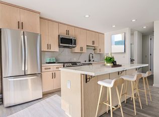 1617 N Poinsettia Pl #305, Los Angeles, CA 90046