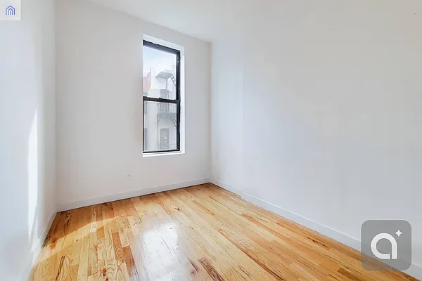 Rented by MAPT Residential LLC | media 18