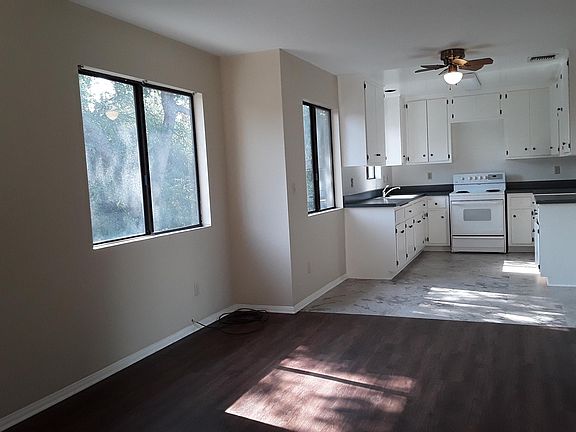 3rd image of 139 El Nido Ave