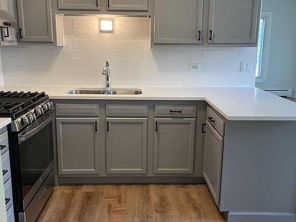 3rd image of 4525 Sunnyside Ave #11070656