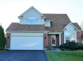 6 Lindsey Ct W, Bolingbrook, IL 60440