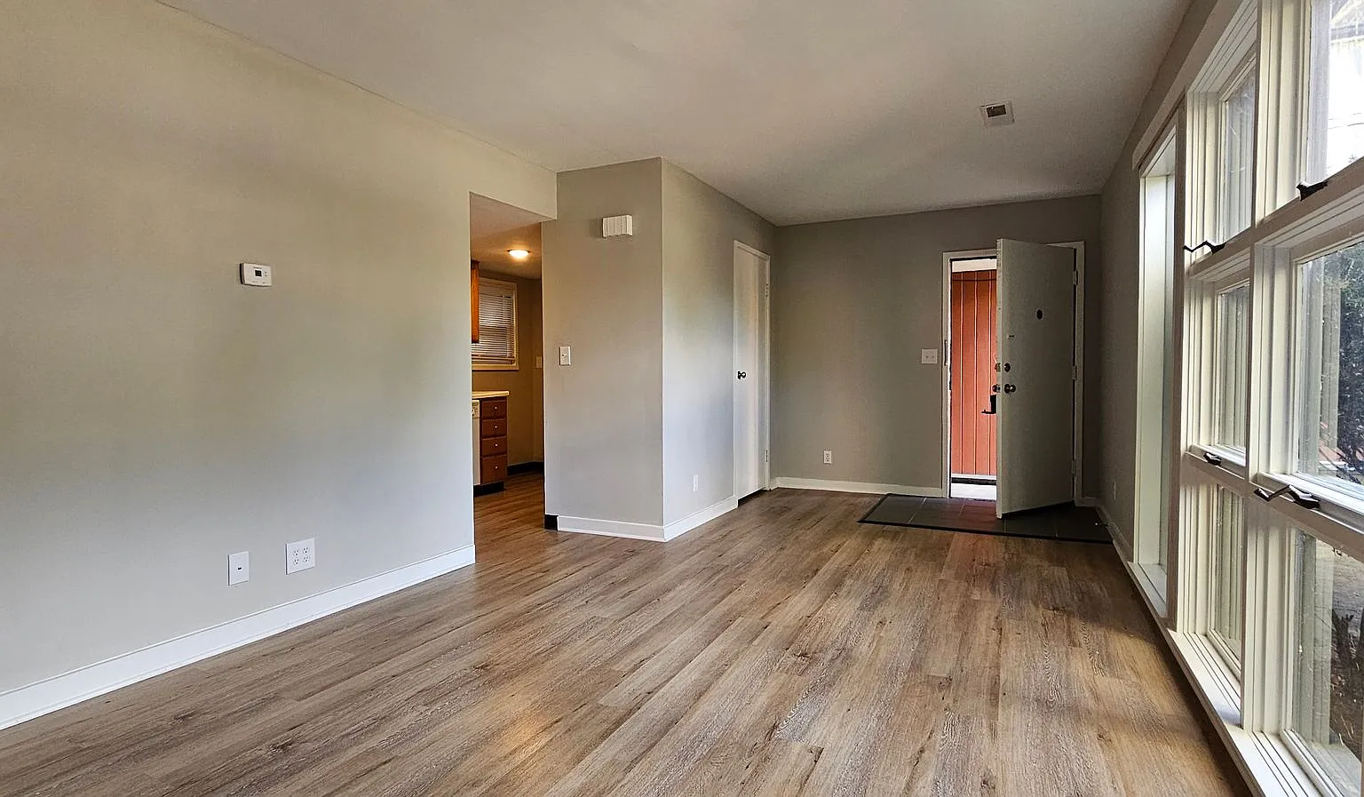 3806 Briar Place — Photo 1