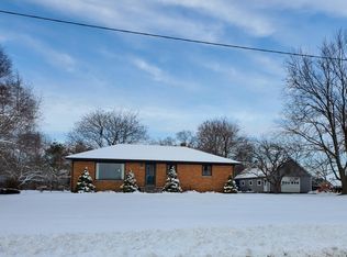 5220 Cth B, Manitowoc, WI 54220