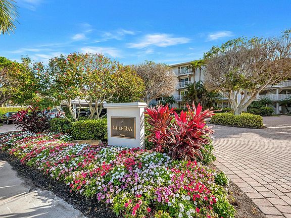 2nd image of 2800 Gulf Shore Blvd N APT 303