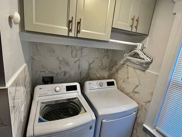 65 Thoma Ave #2 — Photo 8