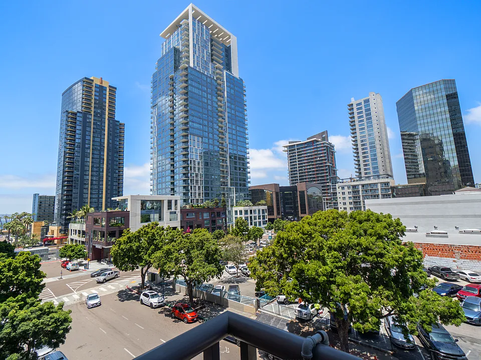 1240 India St #517