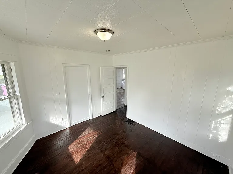 174 Brentwood Ave #1 — Photo 8