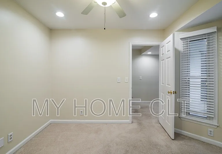 807 Greenleaf Ave #1 — Photo 28