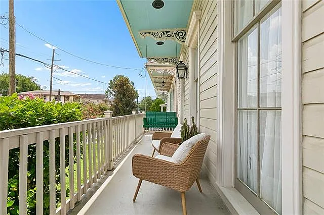 3 bed, 2.5 bath, 2250 sqft, $3,950 — Photo 3