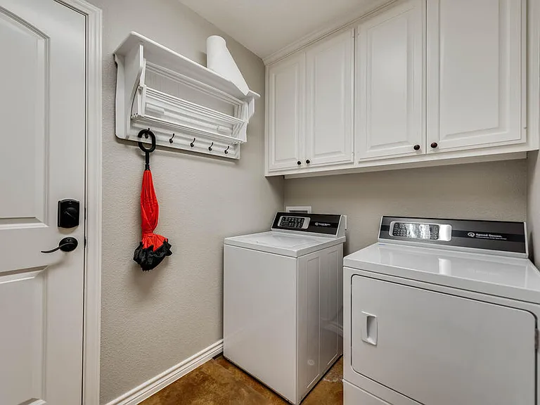 5809 Rio Grande Ave — Photo 13