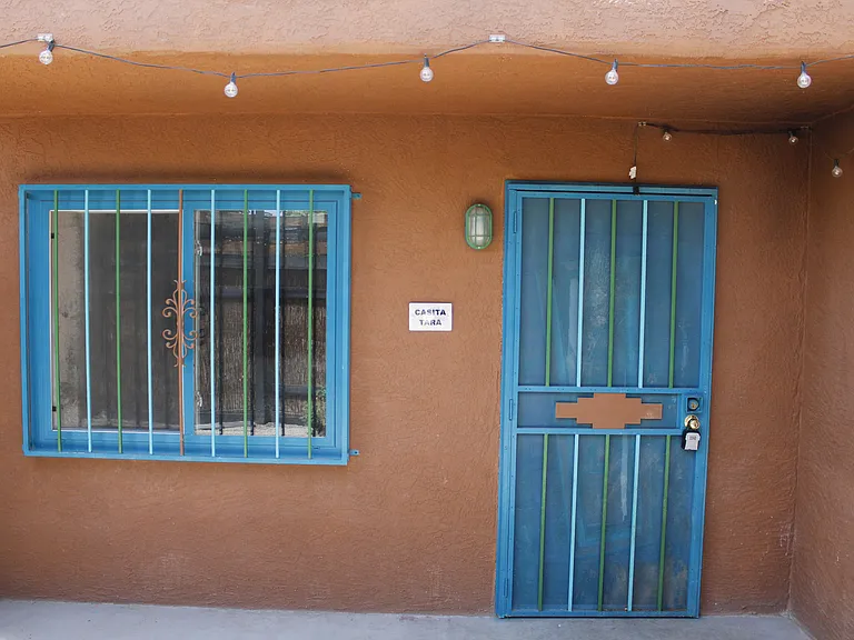 3 Bedroom Nob Hill Charmer - Updated w. Garage and Yard! — Photo 3
