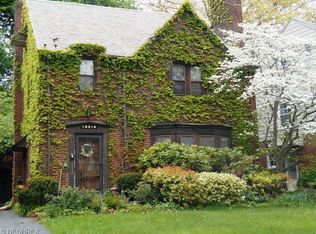 18219 Sherrington Rd, Shaker Heights, OH 44122